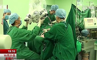 妙手回春 巨大脑动脉瘤被摘除<